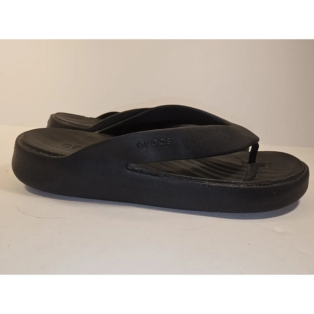Crocs Black Getaway Sandal Platform Chunky Flip Flops Women's Size 8 - Picture 4 of 7